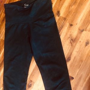 Black yoga pants